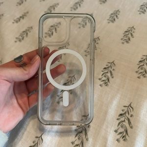 iphone 12 clear protective charging case